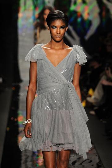 Diane Von Furstenberg - Runway - Fall 2010 MBFW