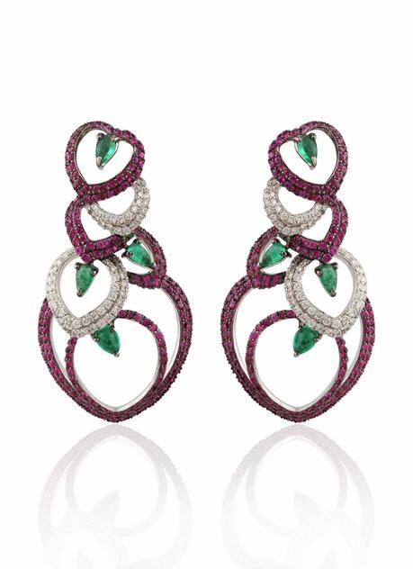 Mirari Heart Earrings Made of Rubies and Emeralds