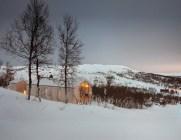 Split View Mountain Lodge by Reiulf Ramstad Arkitekter