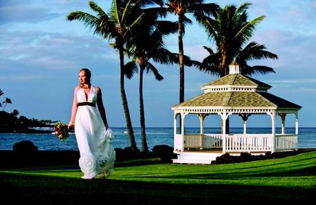 Spring wedding Hawaii