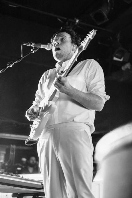 DSC 2828 532x800 METRONOMY HAD PEOPLE DANCING AT MUSIC HALL OF WILLIAMSBURG [PHOTOS]