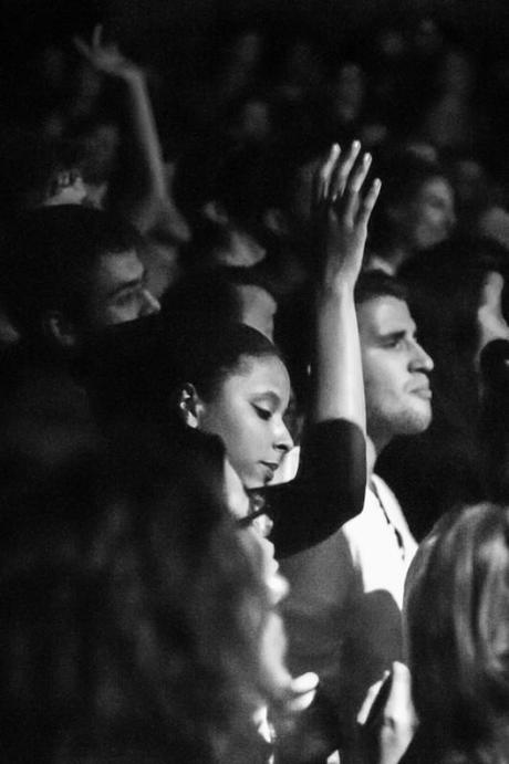 DSC 2987 532x800 METRONOMY HAD PEOPLE DANCING AT MUSIC HALL OF WILLIAMSBURG [PHOTOS]