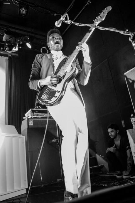 DSC 2806 532x800 METRONOMY HAD PEOPLE DANCING AT MUSIC HALL OF WILLIAMSBURG [PHOTOS]
