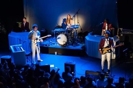 DSC 2888 620x412 METRONOMY HAD PEOPLE DANCING AT MUSIC HALL OF WILLIAMSBURG [PHOTOS]