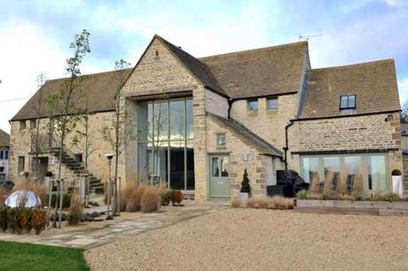The Barn & Stables, Chedworth