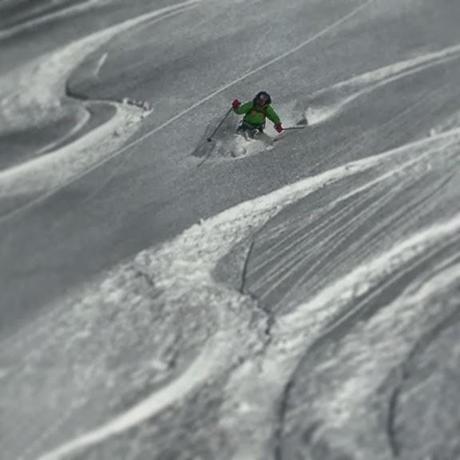 Powder skiing till dark | Knee deep in Austria's Arlberg