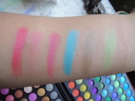 Review | Tmart’s 168-Color Eyeshadow Palette