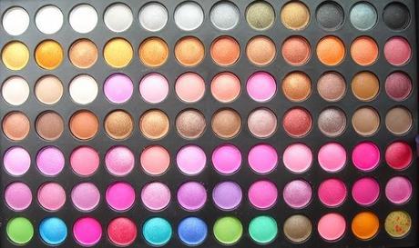 Review | Tmart’s 168-Color Eyeshadow Palette