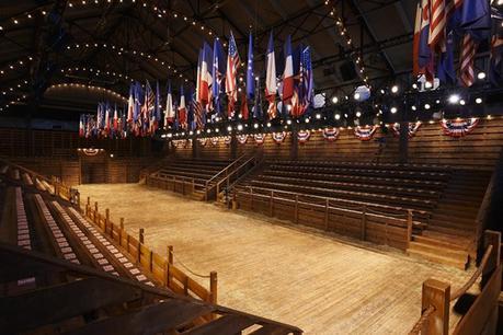 ALL EYES ON DALLAS chanel-paris-dallas-2013-14-show-decor-01