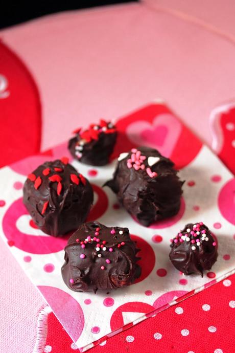 Vegan Valentine's Chocolate Marshmallow Bites