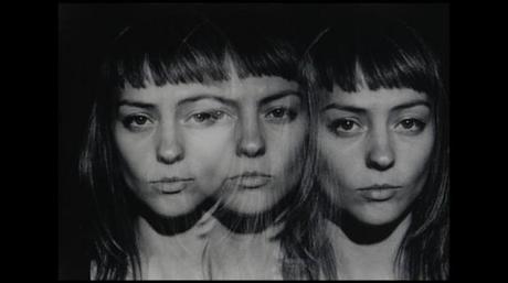 angelolsen 620x347 HI FIVE FOR ANGEL OLSEN SINGLE [VIDEO]