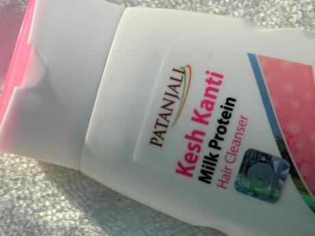 Patanjali Kesh Kanti Milk Protein Hair Cleanser Review