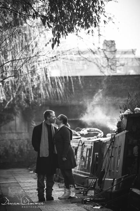 Engagement Photography of a Kiss on Regents Canal