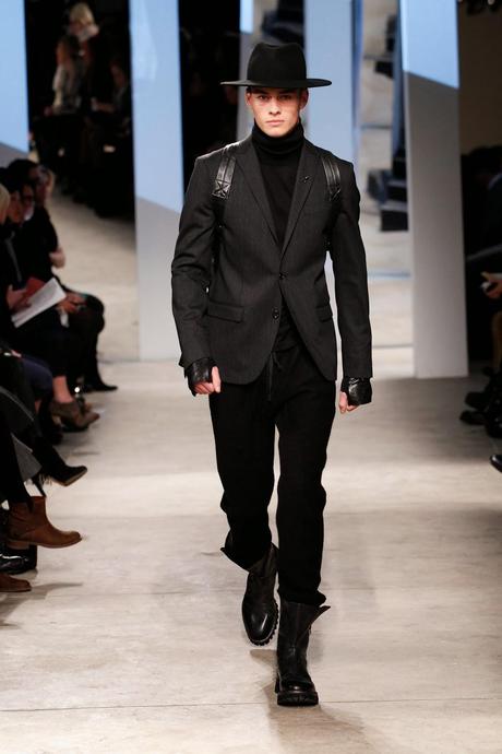 Kenneth Cole FW14 Show - Pictures and Video