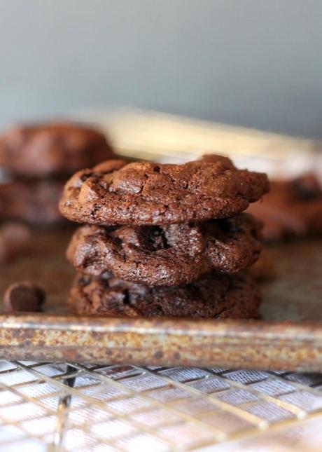 Gluten Free Chocolate Brownie Cookies | These are the ultimate in fudgy, delicious cookies! You can't tell they don't contain any flour! Recipe available at Bakerita.com