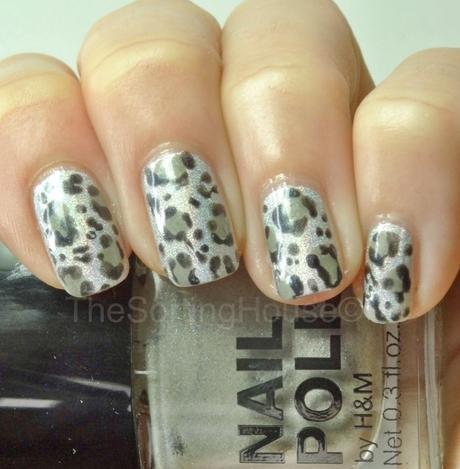 Holographic Leopard Print Nail Art