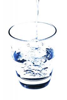 water beauty benefits glass