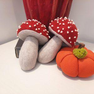 Autumn decorations: mushroom and pumpkin plushes