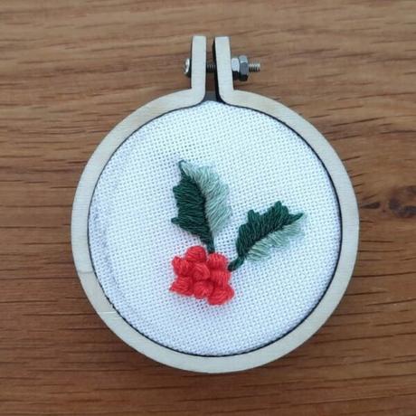 Embroidered Christmas ornaments: holly leaves and berries