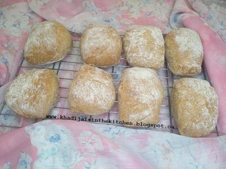 PAIN À LA FARINE DE BLÉ COMPLET / WHOLE WHEAT BREAD / PAN DE HARINA INTEGRAL / خبز دقيق القمح الكامل