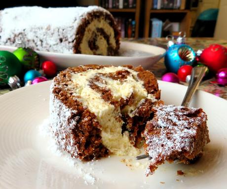 Christmas Gingerbread Roll