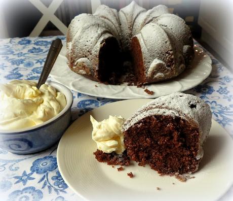 Gingerbread Cake with Lemon Cream