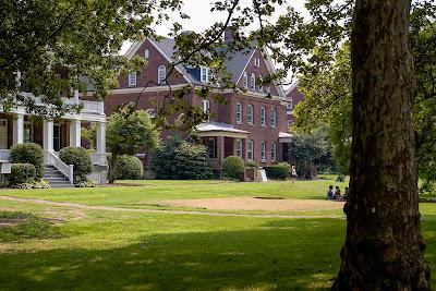 Governors Island as a World Resource Center