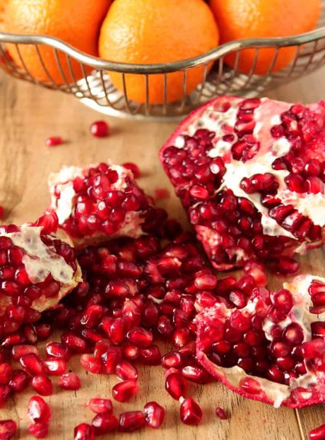 How to Seed a Pomegranate