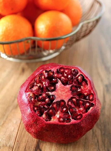 How to Seed a Pomegranate