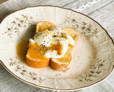 Ina Garten's Smashed Eggs on Toast