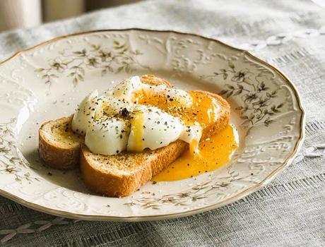 Ina Garten's Smashed Eggs on Toast