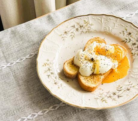 Ina Garten's Smashed Eggs on Toast