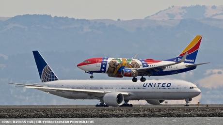 Boeing 737-700 Southwest Airlines, Boeing 777-300(ER) United Airlines