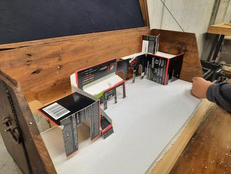 A Nativity diorama inside an antique steamer trunk (part 2, crafting the terrain) Making the landscape for our Christmas nativity diorama inside the steamer trunk