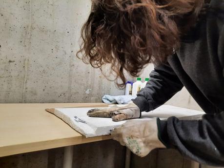 A Nativity diorama inside an antique steamer trunk (part 2, crafting the terrain) Making the landscape for our Christmas nativity diorama inside the steamer trunk