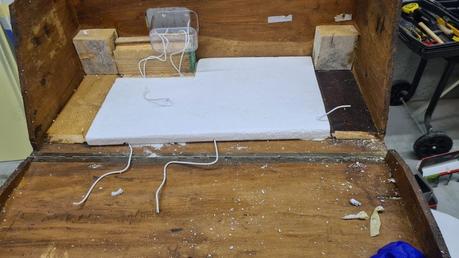 A Nativity diorama inside an antique steamer trunk (part 2, crafting the terrain) Making the landscape for our Christmas nativity diorama inside the steamer trunk: the electric wiring