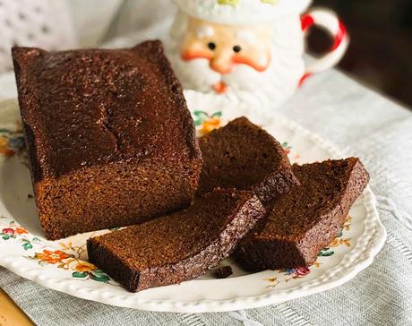 Pain d'Épices (French Gingerbread Loaf)