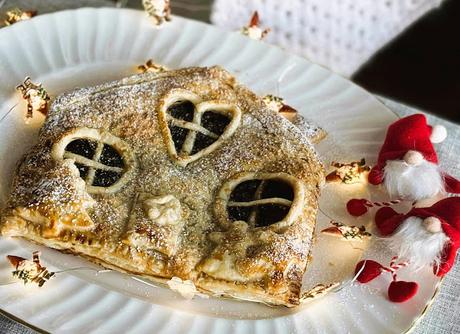 Gingerbread House Inspired Mince Tart