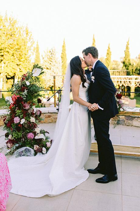 Fall wedding with romantic shades of red and pink | Georgia & Thomas