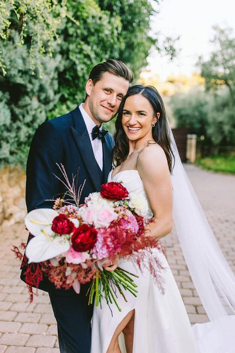 Fall wedding with romantic shades of red and pink | Georgia & Thomas