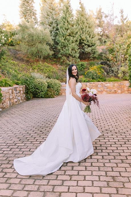 Fall wedding with romantic shades of red and pink | Georgia & Thomas