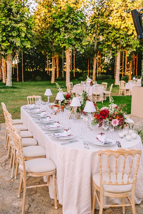 Fall wedding with romantic shades of red and pink | Georgia & Thomas