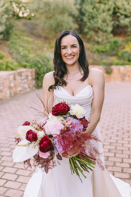 Fall wedding with romantic shades of red and pink | Georgia & Thomas