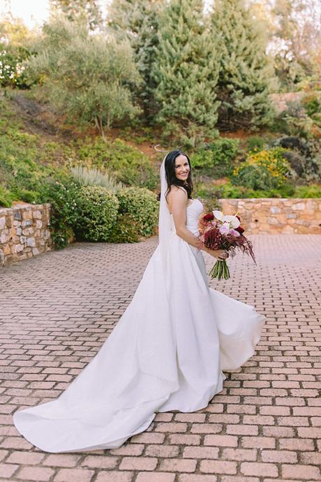 Fall wedding with romantic shades of red and pink | Georgia & Thomas