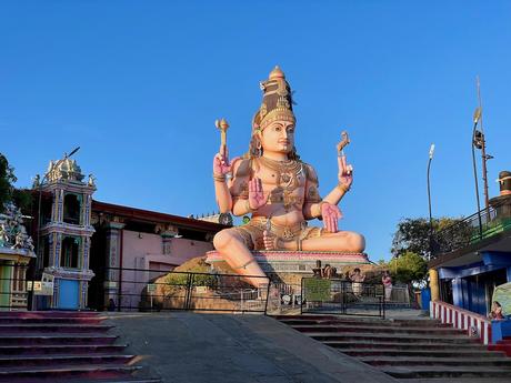 entrance-to-koneswaram-temple-trincomalee