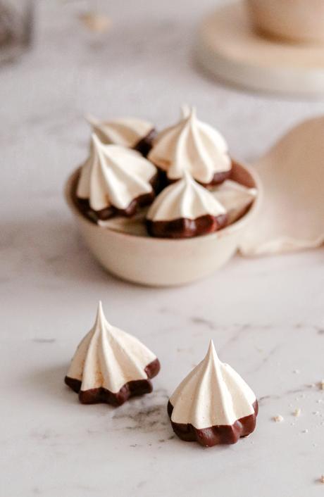 Sweet and simple: Chocolate dipped meringue kisses