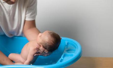 How to Bathe Your Newborn for the First Time?