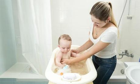 How to Bathe Your Newborn for the First Time?