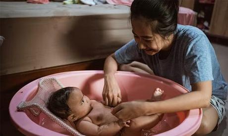 How to Bathe Your Newborn for the First Time?