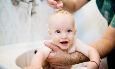 How to Bathe Your Newborn for the First Time?